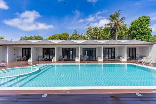 Hakuna Maldives in Thoddoo
