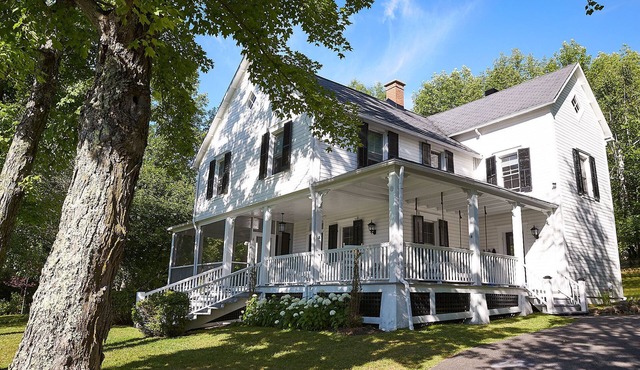 Hatley House North Lake in North Hatley