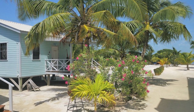 Hidden Treasure Vacation Home Bayblue Cottage Breathtaking view beautiful sunset in Belize C.A