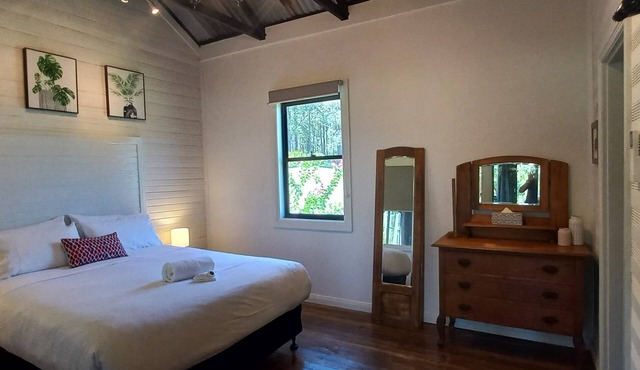 Ironbark Cabin, Lovedale Hunter Valley in Lovedale