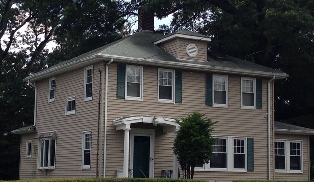 JACARANDA. A comfortable, secure two-story colonial. Whole house. in Milton
