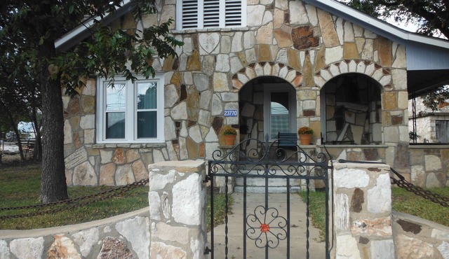 Kaiser House in the heart of the Texas Hill Country in Harper