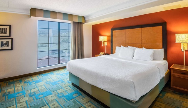 La Quinta Inn by Wyndham Colorado Springs Garden of the Gods in Colorado Springs