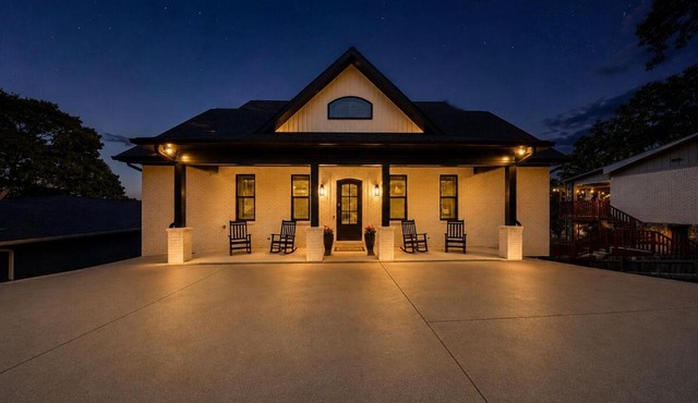 Lake Hamilton Luxury – 5 Suites, Hot Tub in Hot Springs
