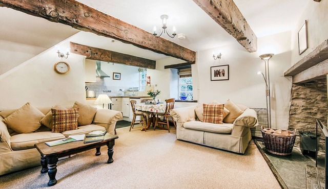 Lavender Cottage - a cosy cottage for two (+ cot) with exceptional leisure facilities in Boncath