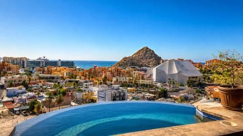 Luxury Pedregal Condo Walk to Cabo Marina in Cabo San Lucas