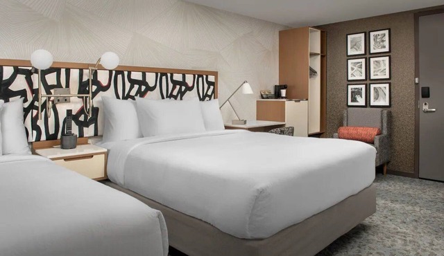 Marriott Queens | 2 Queen Suite | Free hot breakfast, 24hr gym | 2 Units in New York