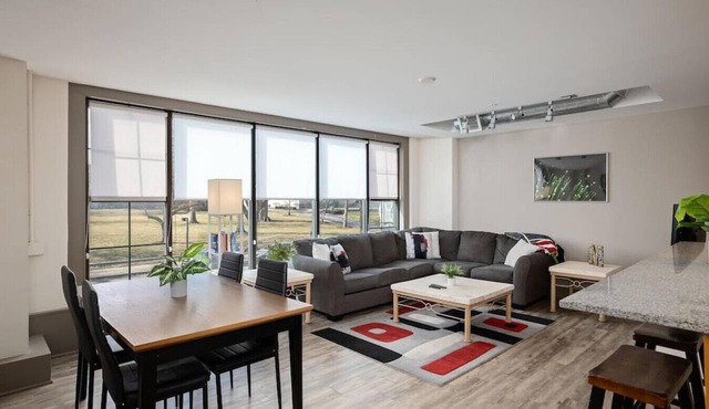 ⍟ Midtown 2 bedroom Apartment ⍟ in Kansas City