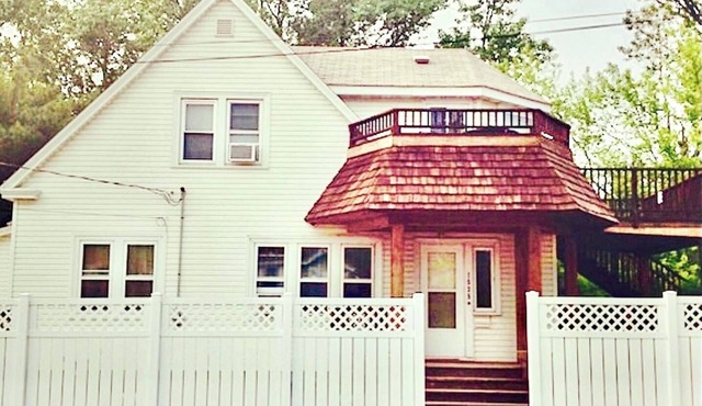 Minnesota Point Beach House 3 - Cottage on Lake Superior in Duluth