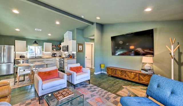 Modern Bentonville Home: Mountain Biker's Paradise in Bentonville