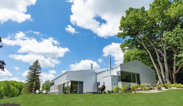 Modern meets Country in Creemore