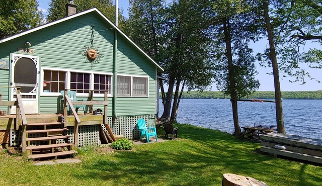 Moira Lake Waterfront Cottage in Madoc in Madoc