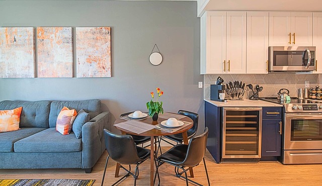 Near Mayo | Heated Pool | Rooftop Deck | Hot Tub | Parking in Phoenix