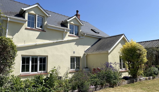 NEW Fantastic Pembrokeshire retreat in Carew in Cresselly