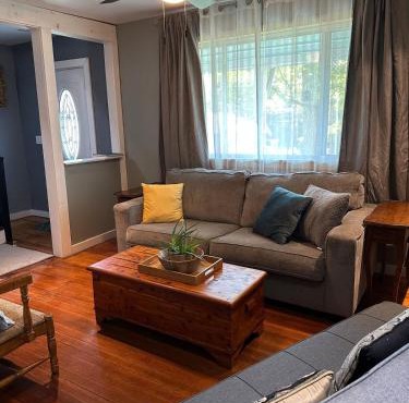 New Leeds listing Near Graces diner and Hudson! in Catskill