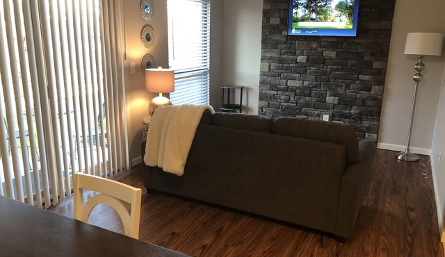Newly Renovated 1 bed, 1 Bath condo at Pointe Royale in Branson