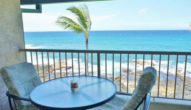 🏖️Oceanfront Kona Condo with Sunset Views | Kona Reef D37 in Kailua Kona