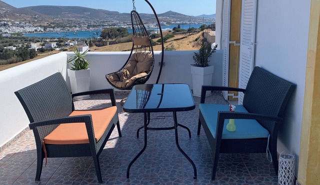 Penthouse studio overlooking Paroikia Bay! in Paros