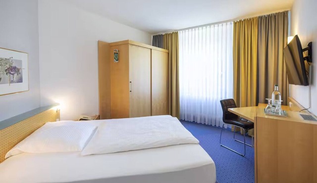 Pet Friendly Stay | Parking Available | Near Stadtpark & Bismarckturm in Suhl