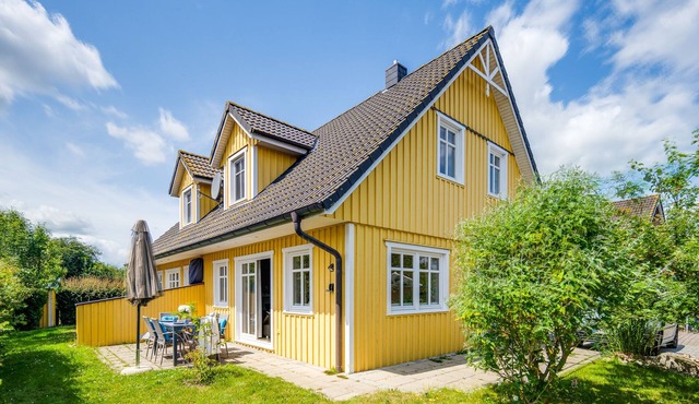 Pfefferminza - Fireplace, Finnish sauna, shower, terrace, dryer, parking in Kronsgaard