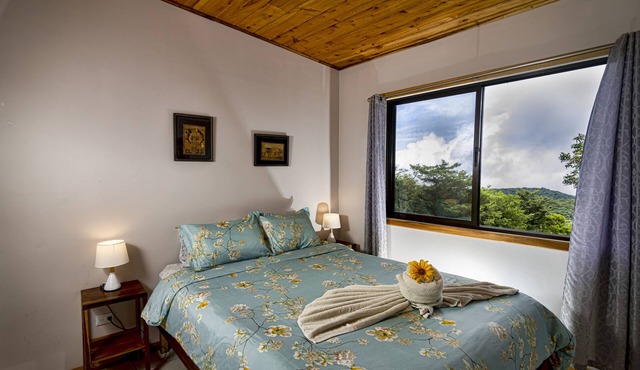 Private Attached 1BR in Monteverde - Gulf Views - Sleeps 3 in Monteverde