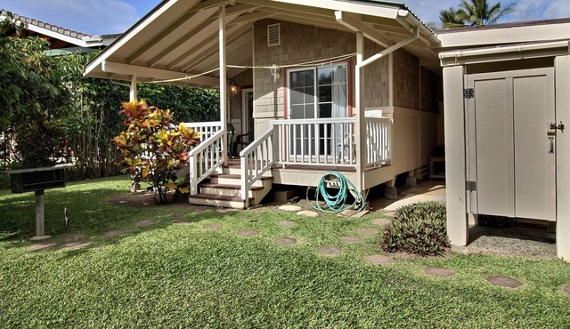 Quaint Cottage (TVNC#5100) in Heart of Hanalei, beach easy walk, $425/ni, 2 peop in Hanalei
