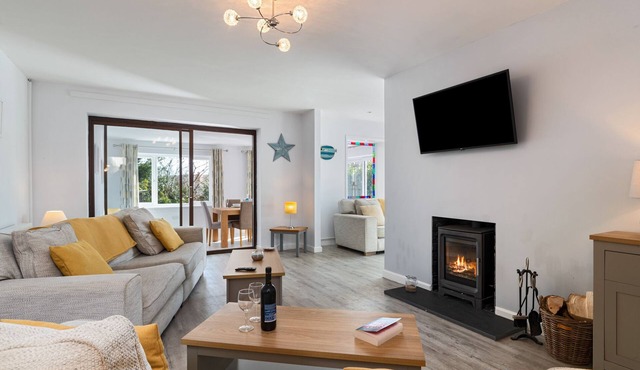 Sêr Môr - Peaceful Cottage with Log Burner in Saundersfoot