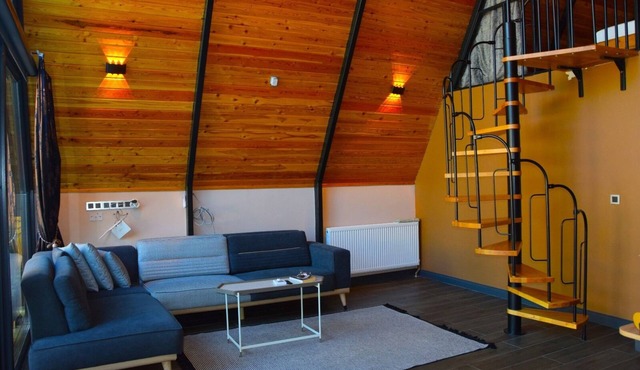 Secluded 2Bedroom Bungalow in Welcoming Sapanca:Heated Private Pool+Large Garden in SAKARYA