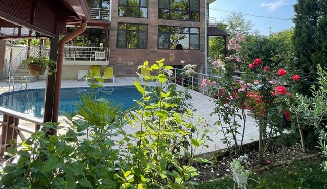 Serene Luxury Villa with Private Pool in Yalova in Bursa