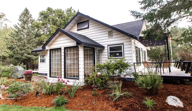 Serenity Cottage - Private Yard, Sauna, ATV Trails in Duluth