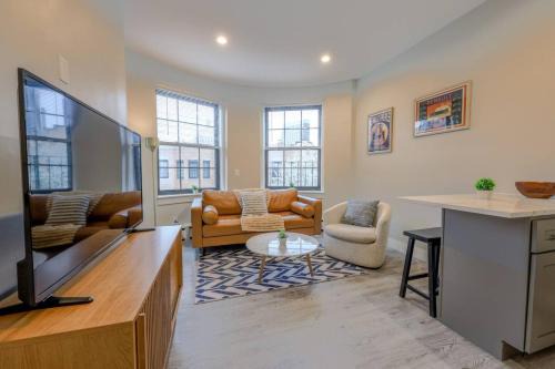 Spacious Studio Apt South End in Boston