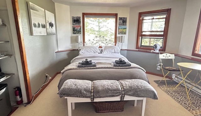 Sugarloaf Mnt Escape: Private Room & Bath: Continental Divide Views in Boulder