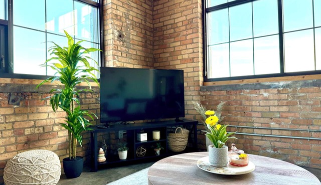 The Luxe Loft in Canal Park | Boho-Chic in Duluth