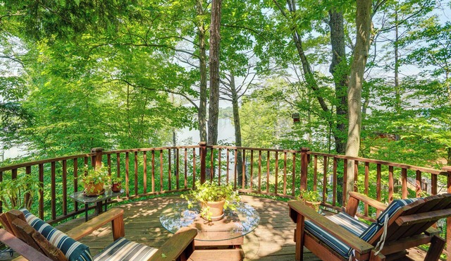 Treehouse Sanctuary Nature Retreat in Athens