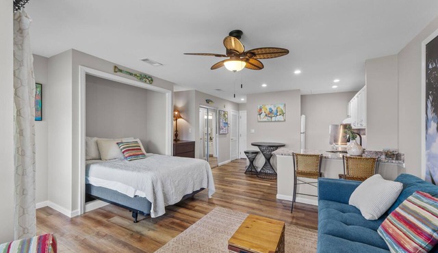 Unique, Pet-Friendly Studio | Newly Redecorated in Destin
