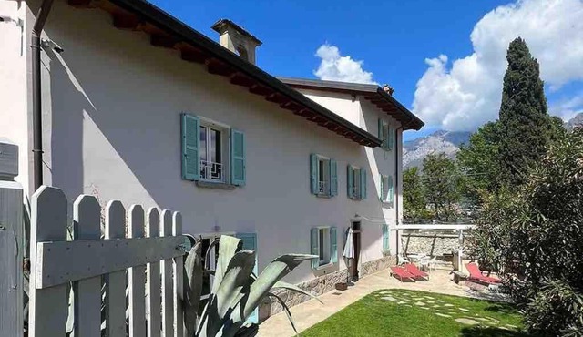Villa Anna Onno Lake Como in Onno