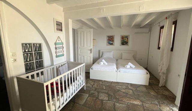 Villa Electra - full luxury, pool, best views on the island, 5mins walk to beach in Skiathos
