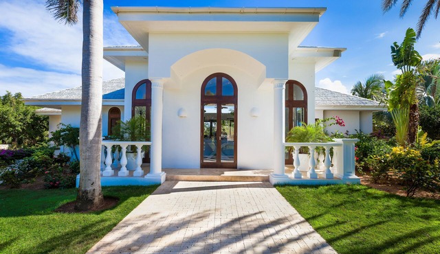 Villa Indigo by Fantasia Villas in Little Harbor