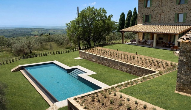 Villa Parigi, elegant designer Villa in Chianti, Pool & Concierge, WiFi, A/C in San Gusmé