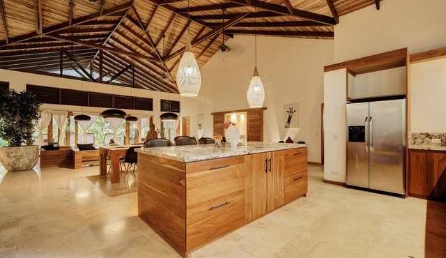 Villa Zen Yoga Retreats in Playa Chiquita