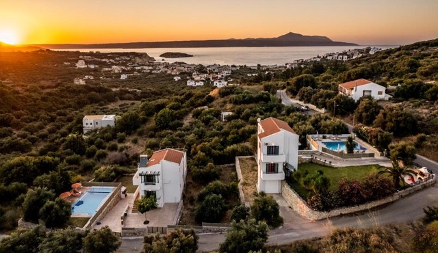 Villas Almyrida in Almyrida