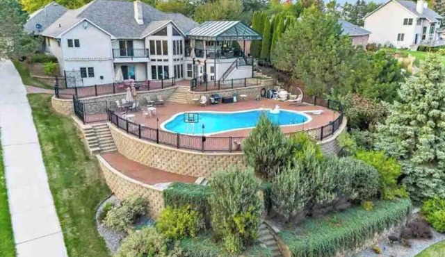 WATERFRONT VACATION DREAM HOME! in Wrightstown