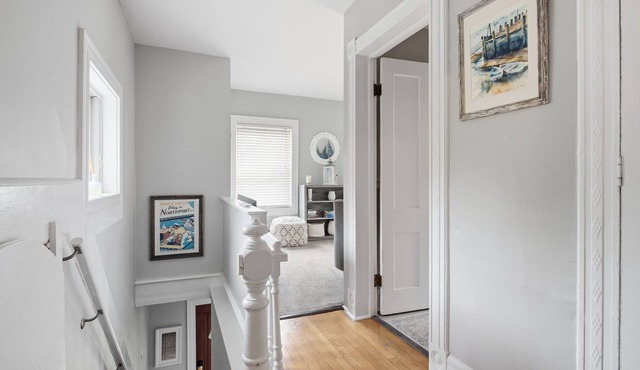 Welcoming 1 bedroom apartment in beautiful harbor village. in Northport