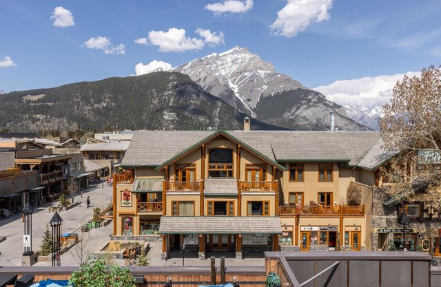 Brewster Mountain Lodge 