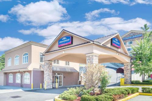 Howard Johnson 