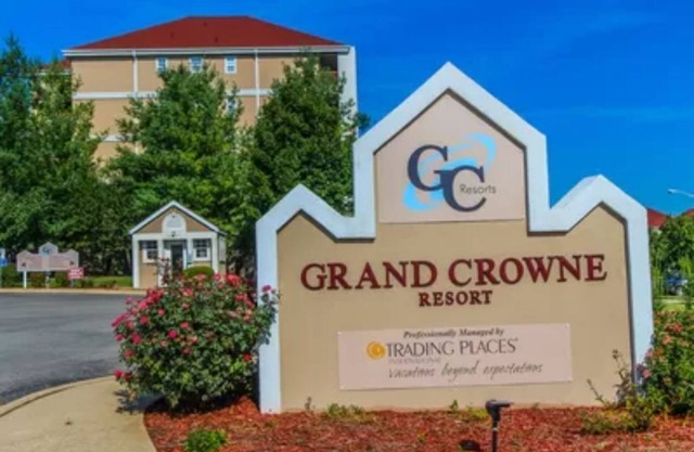Grand Crowne Resort 