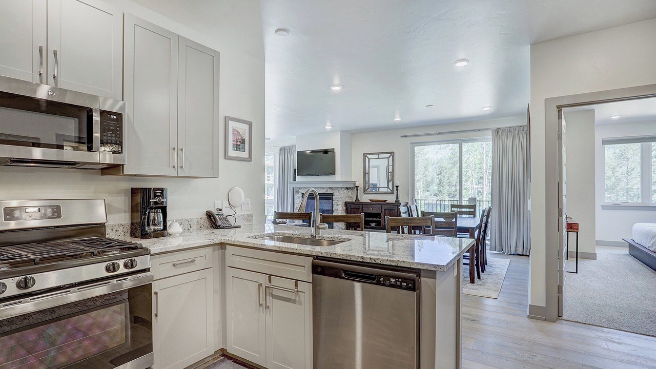 Photo of Kitchen in Lakeside Village