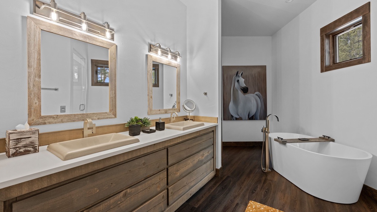 Photo of Bathroom in Windcliff Estates