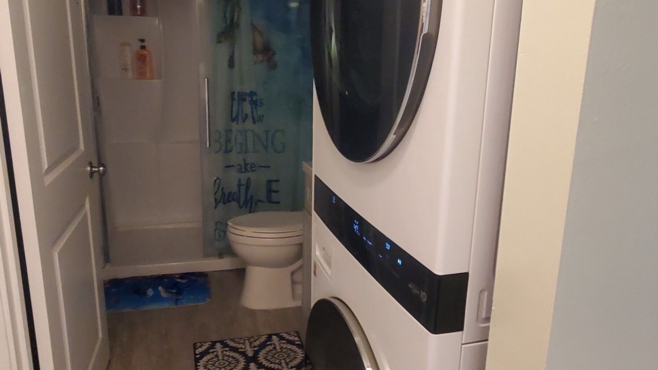Photo of Bathroom in Historic Kailua Village