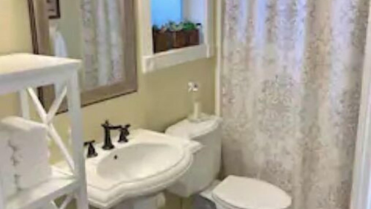 Photo of Bathroom in Mountainaire
